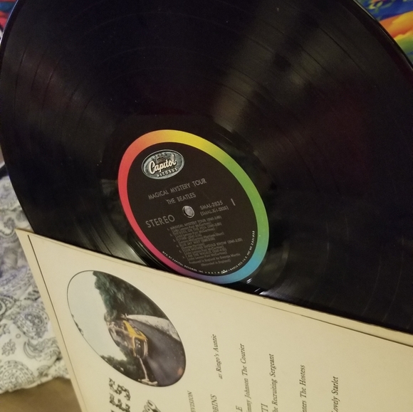 ORIGINAL The Beatles Magical Mystery Tour Vinyl Insert/24pg Full Color Book - Picture 5 of 7